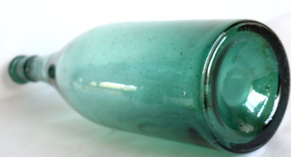 ネジ込み蓋のガラス製一升瓶 A361-10 ネジ込み蓋のガラス製一升瓶 A361-10