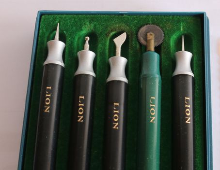 謄写版用鉄筆セット LION 5本組　B446-6