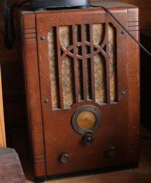古い時代のラジオ3
