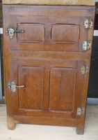 木製冷蔵庫① 木製冷蔵庫①